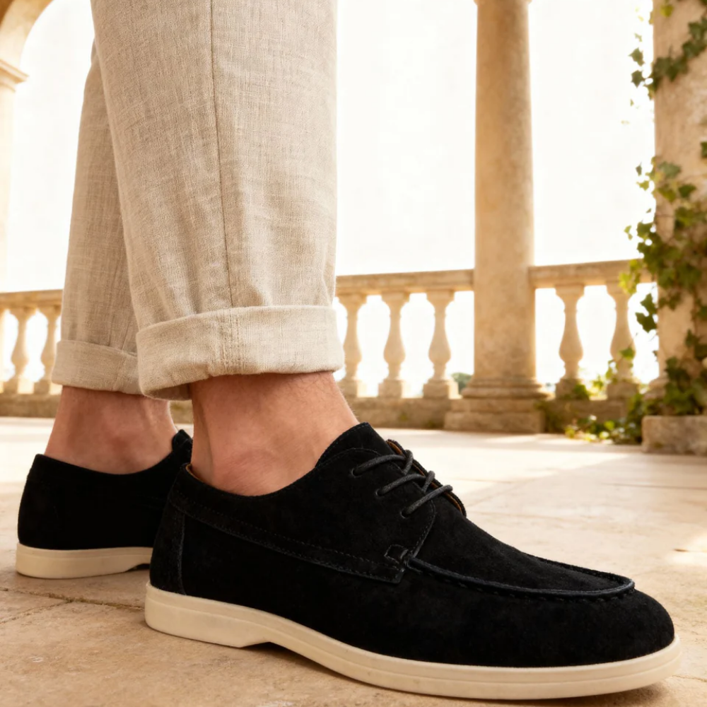 Sapatos elegantes de camurça