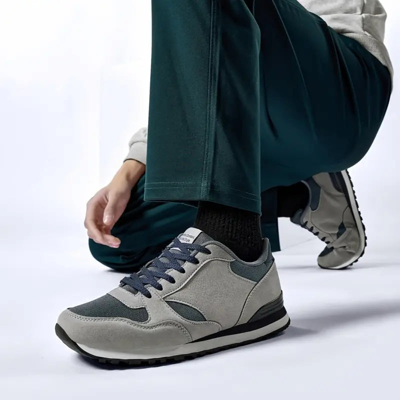 Sapatos de homem elegantes