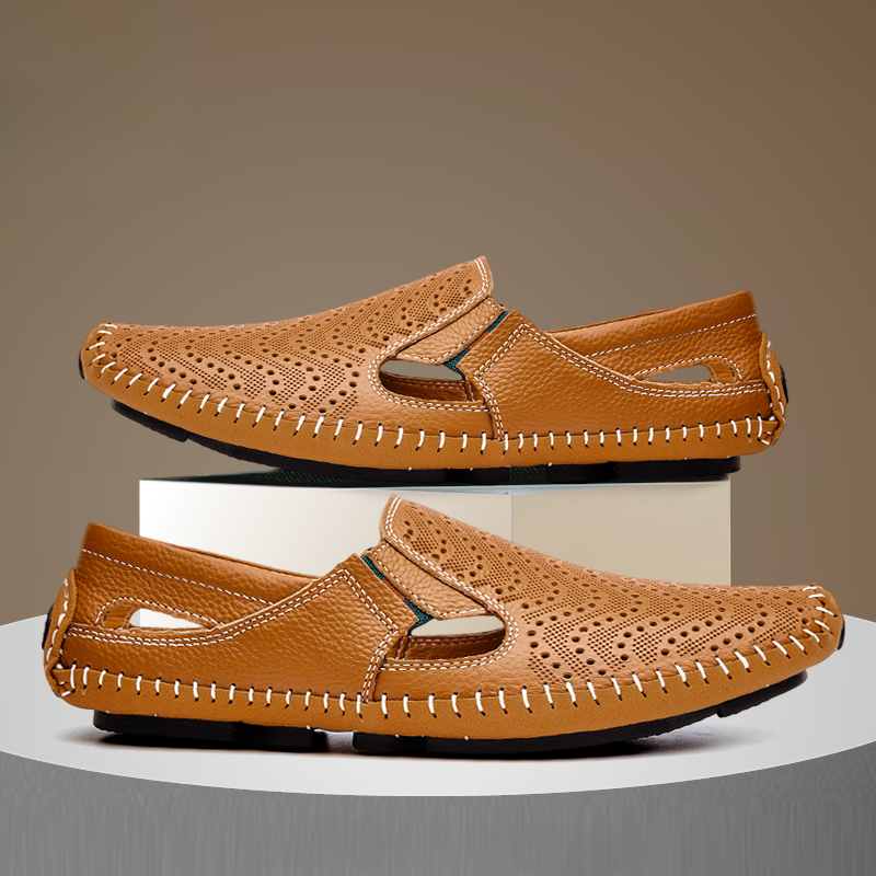 Sandálias com tira de couro