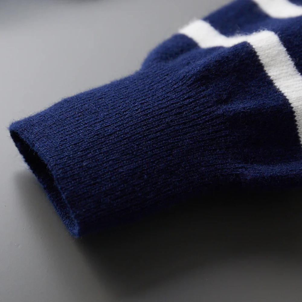 Elegante camisola de lã às riscas