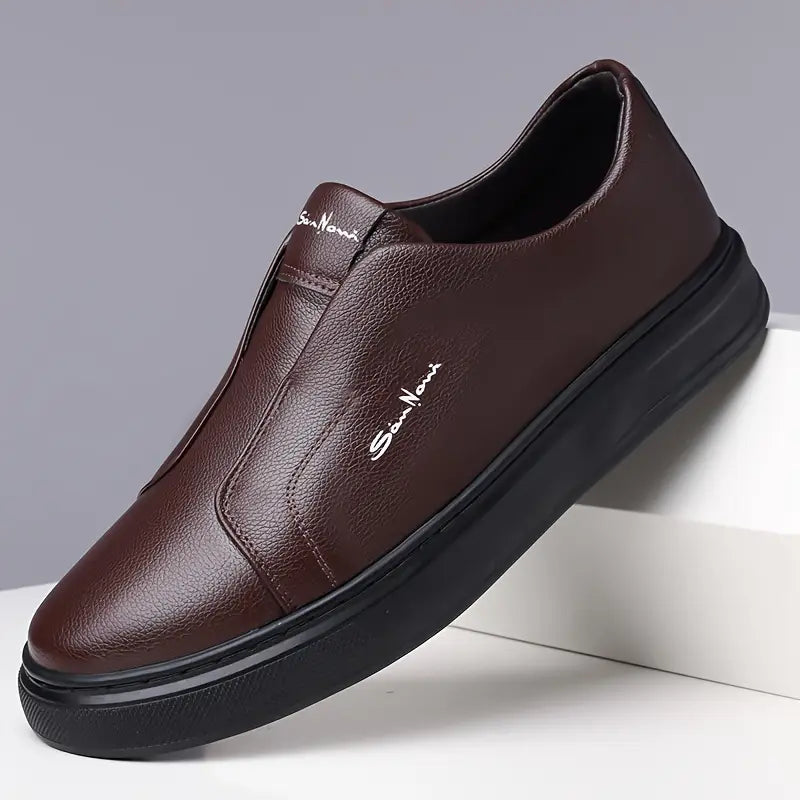 Sapatos Slip-On em pele