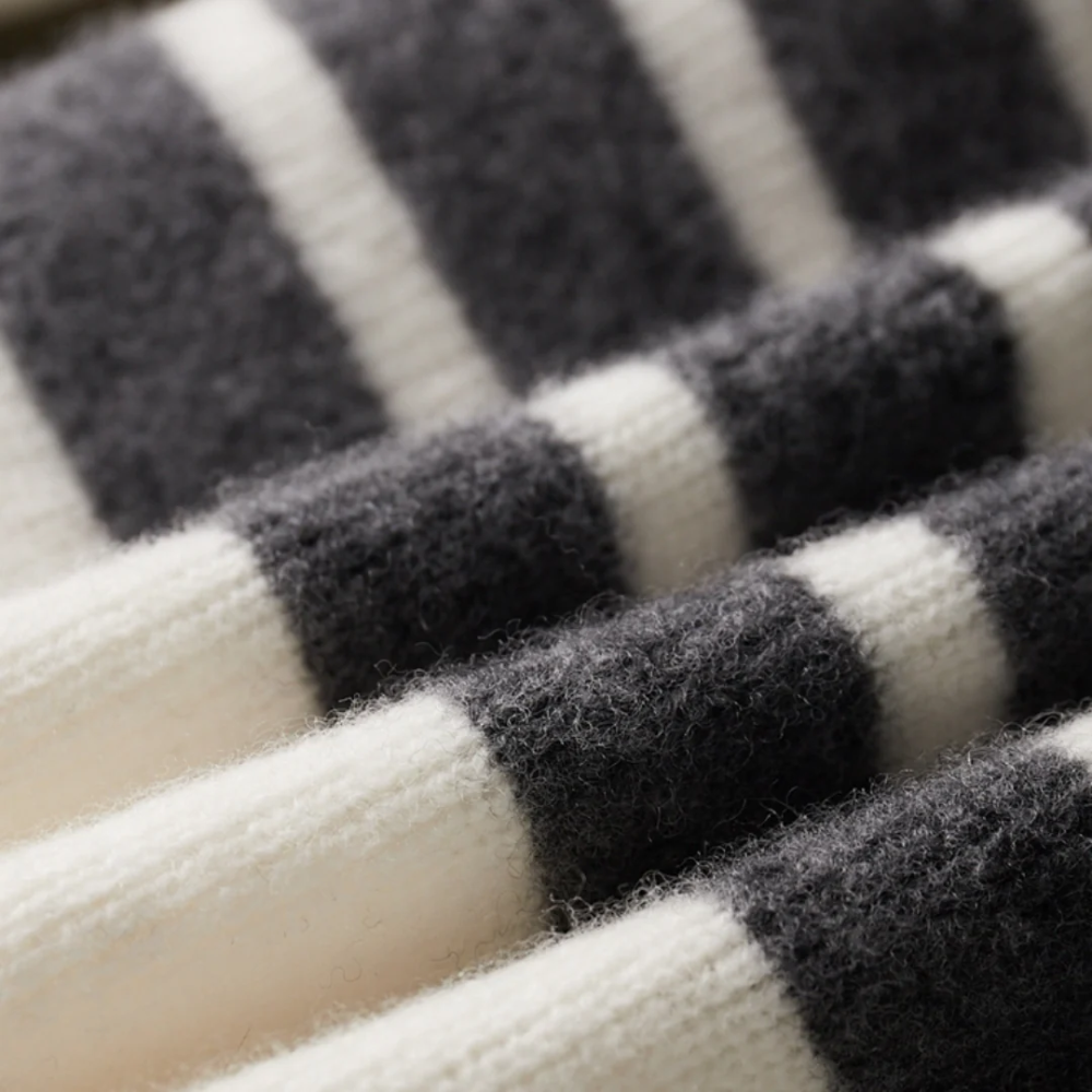 Casaco com capuz de lã merino Arezzo