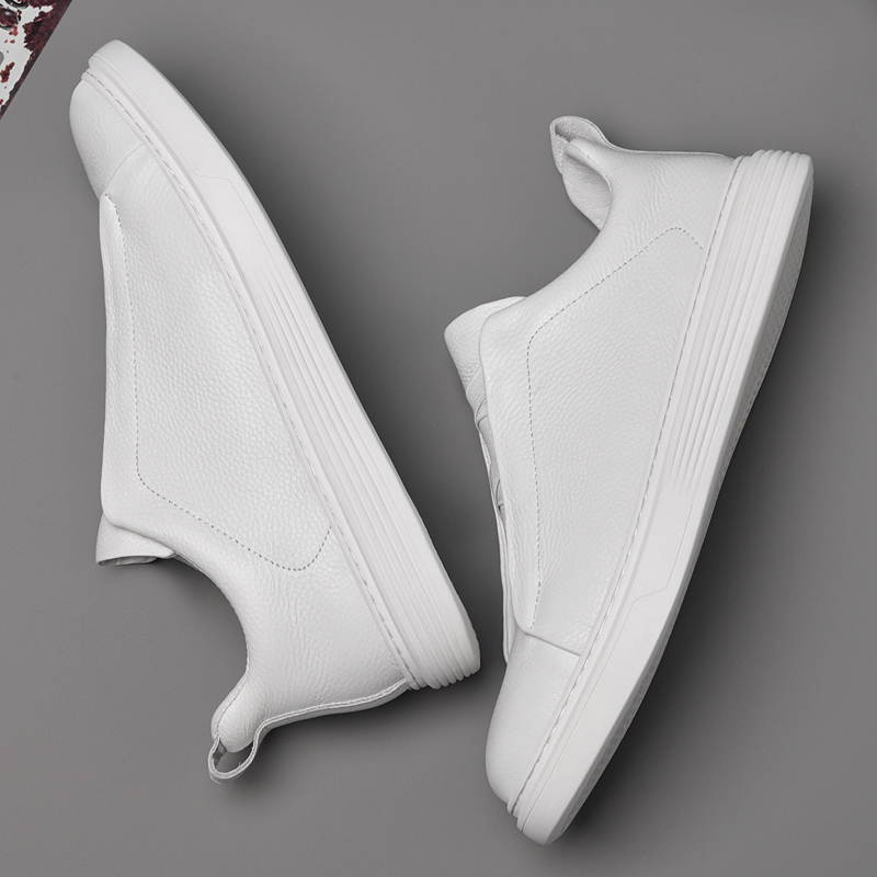 Sapatos de couro elegantes