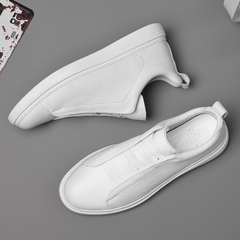 Sapatos de couro elegantes