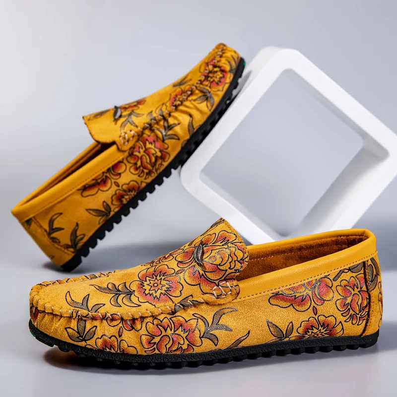 Mocassins em pele floral