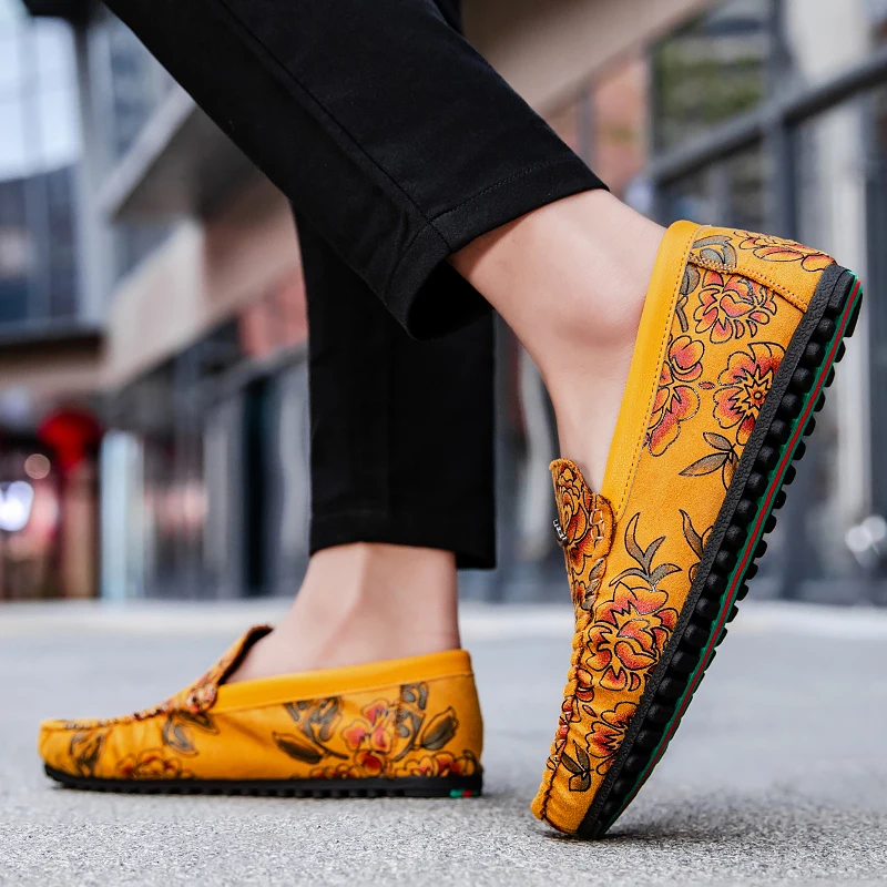 Mocassins em pele floral