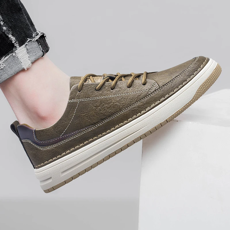 Ténis clássicos em pele