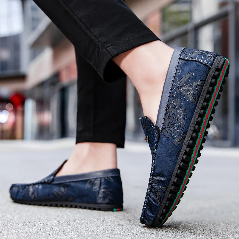 Mocassins em pele floral