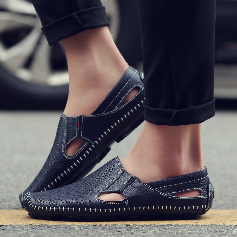 Sandálias com tira de couro