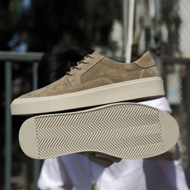 Sapatos de couro chiques