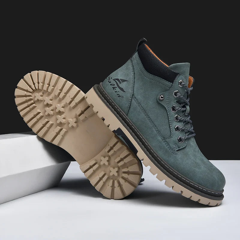 Botas de couro elegantes