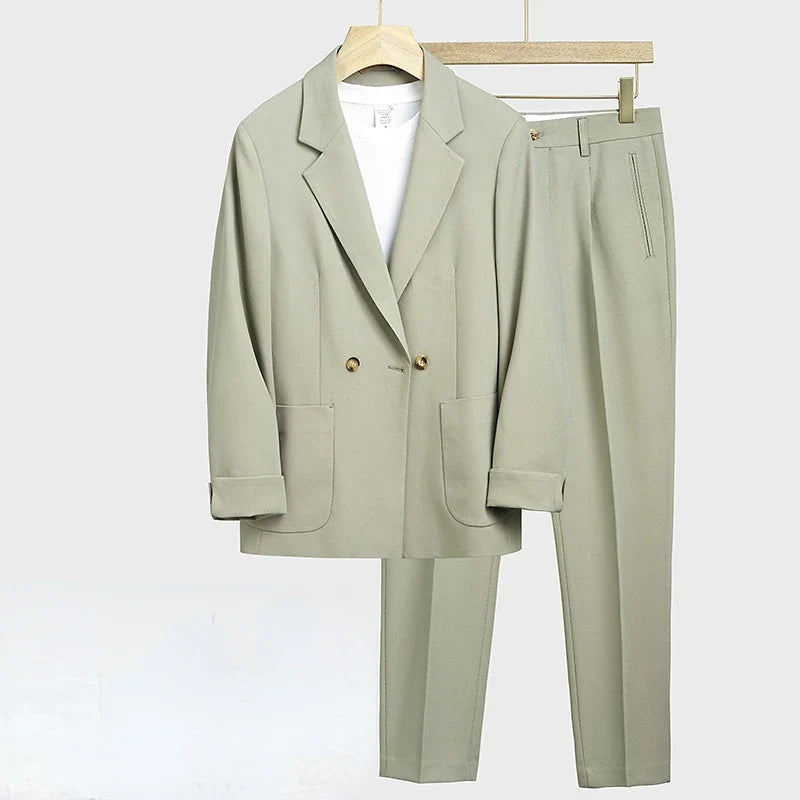 Conjunto elegante e solto para homem