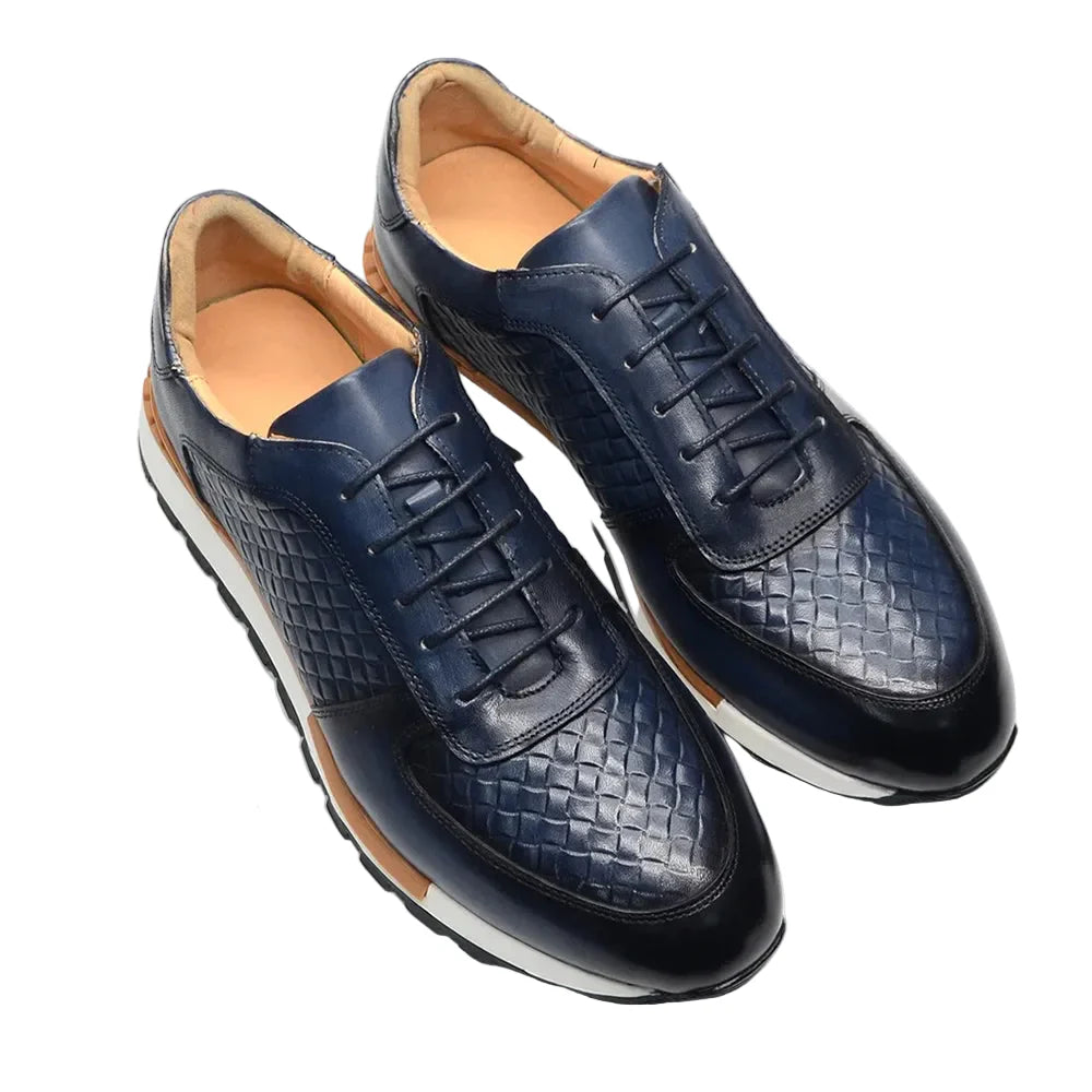 Sapatos de couro elegantes