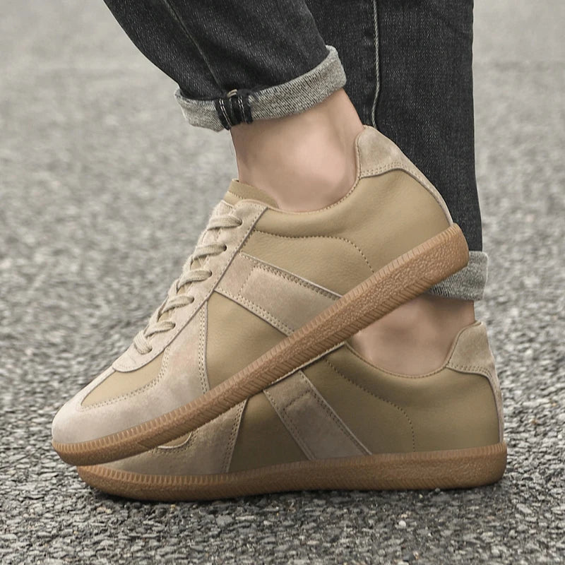 Sapatos de couro para caminhada