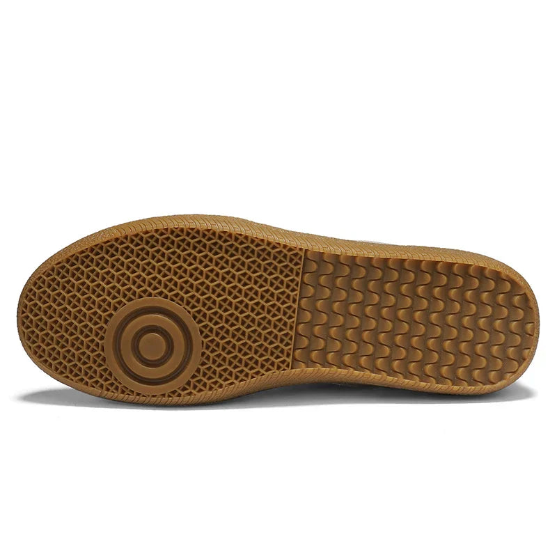 Ténis casuais em pele