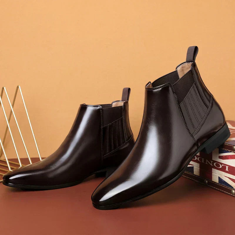 Botas de couro elegantes