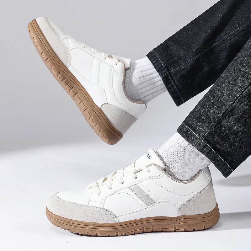 Sapatos clássicos em pele