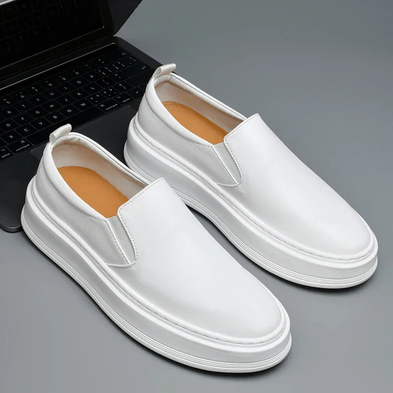 Sapatos Slip-On em pele