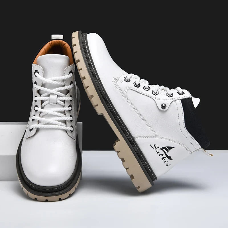 Botas de couro elegantes