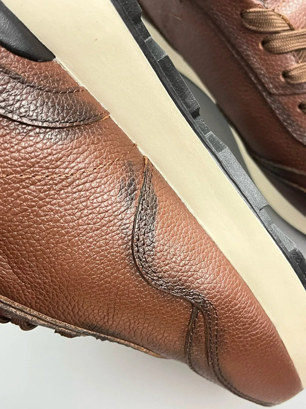 Sapatos de couro premium