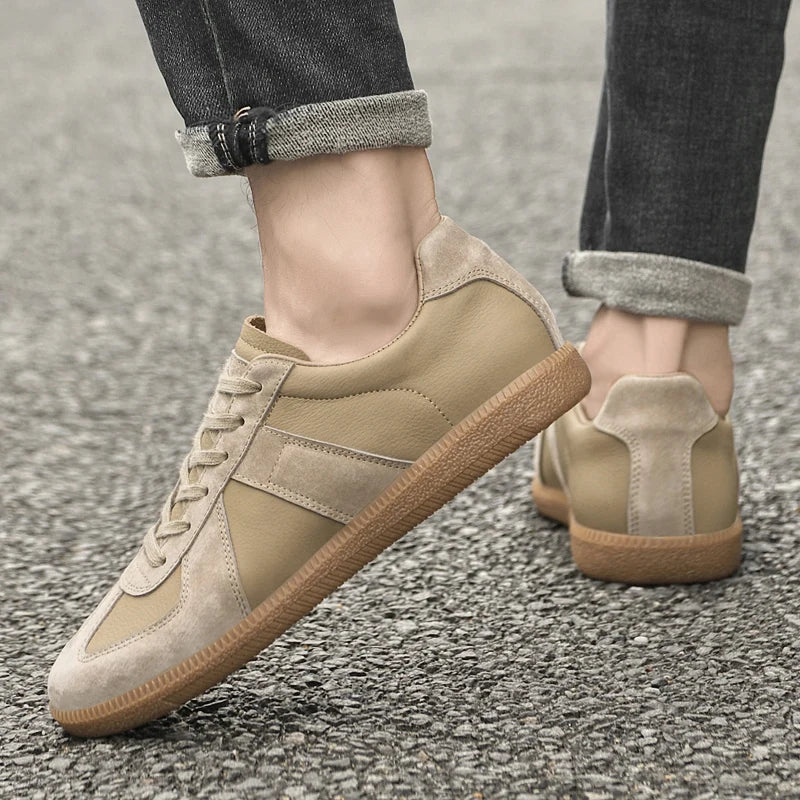 Sapatos de couro para caminhada