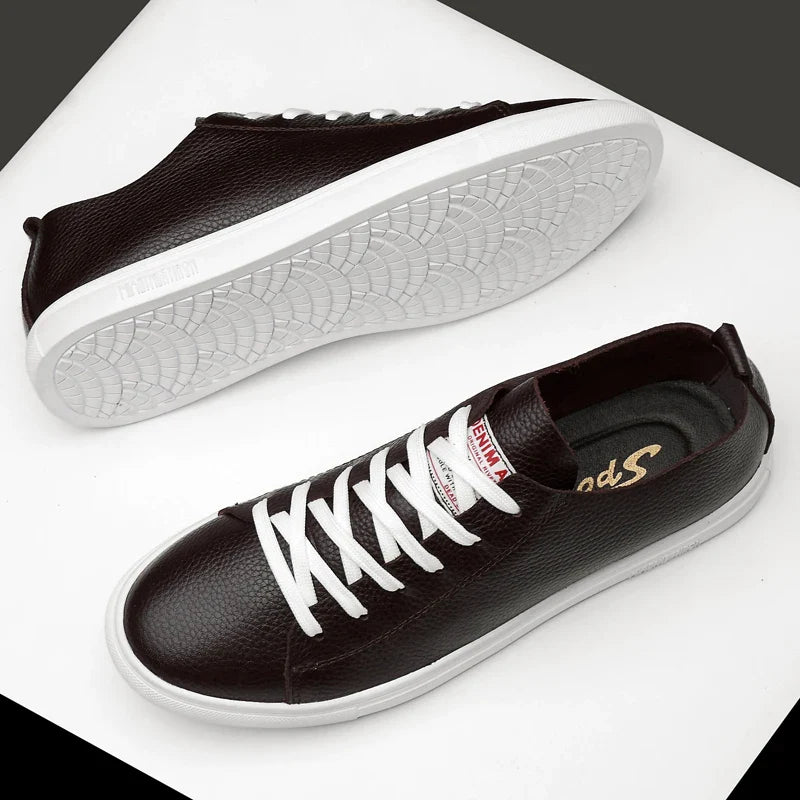 Sapatos de couro genuíno