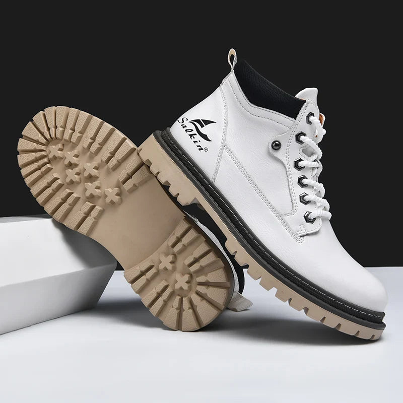 Botas de couro elegantes