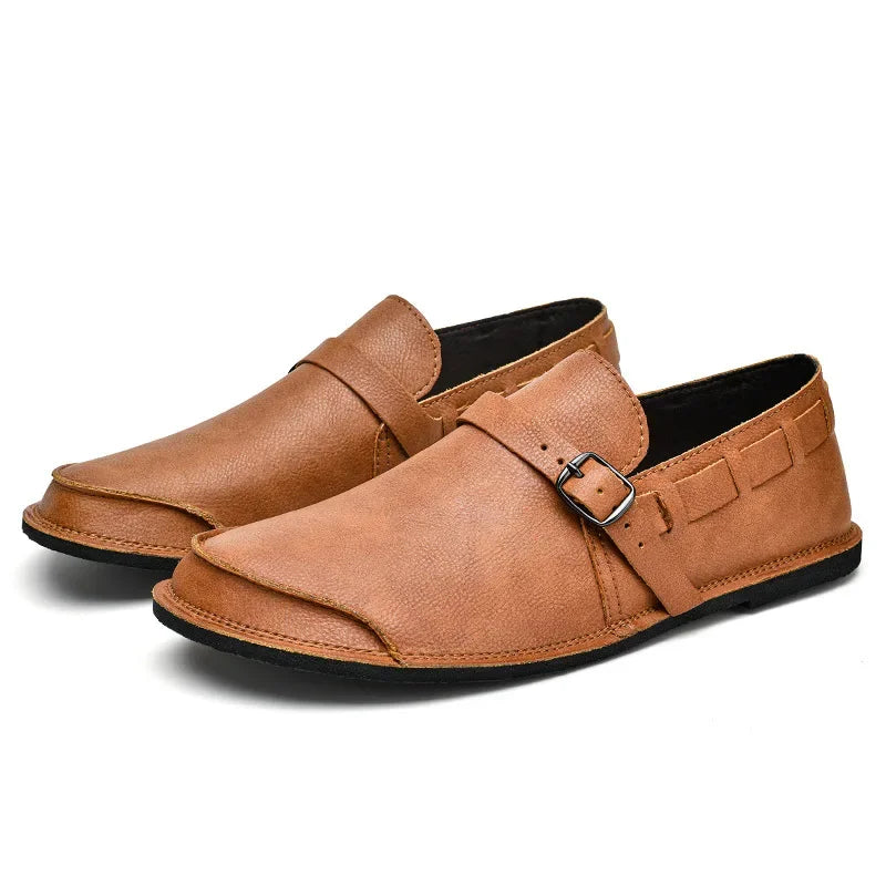 Mocassins de couro com fivela