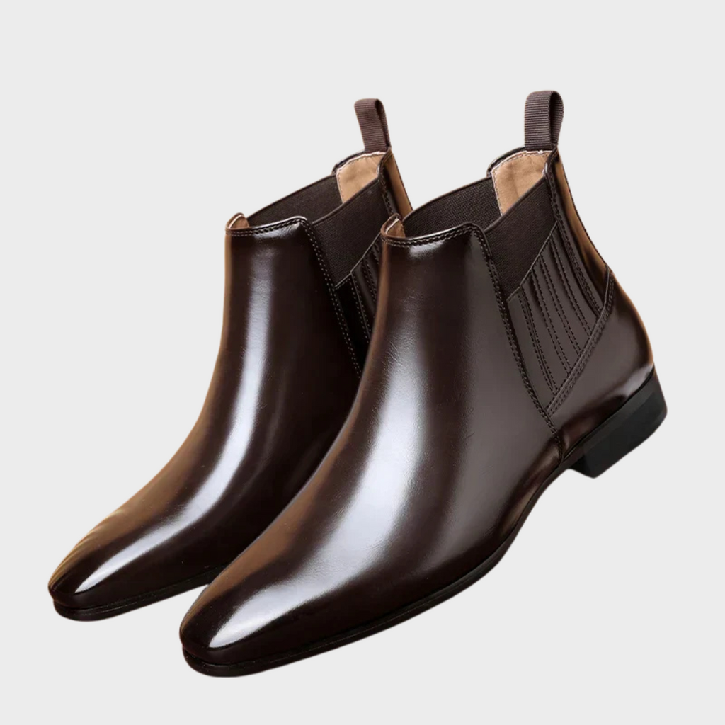 Botas de couro elegantes