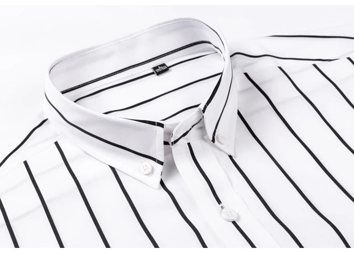 Camisa elegante de algodão às riscas