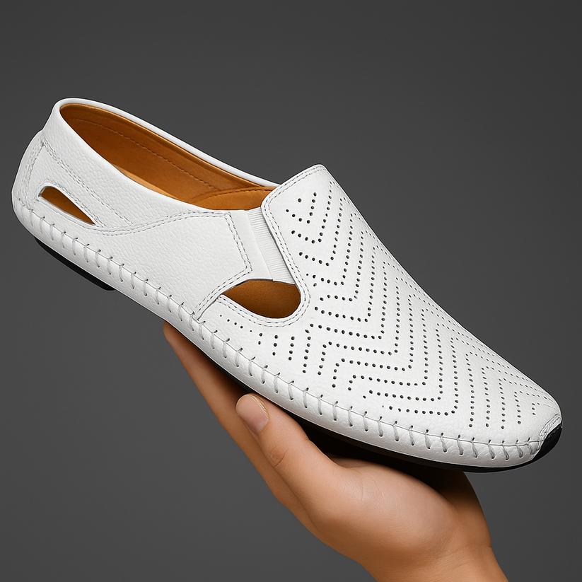 Sandálias com tira de couro